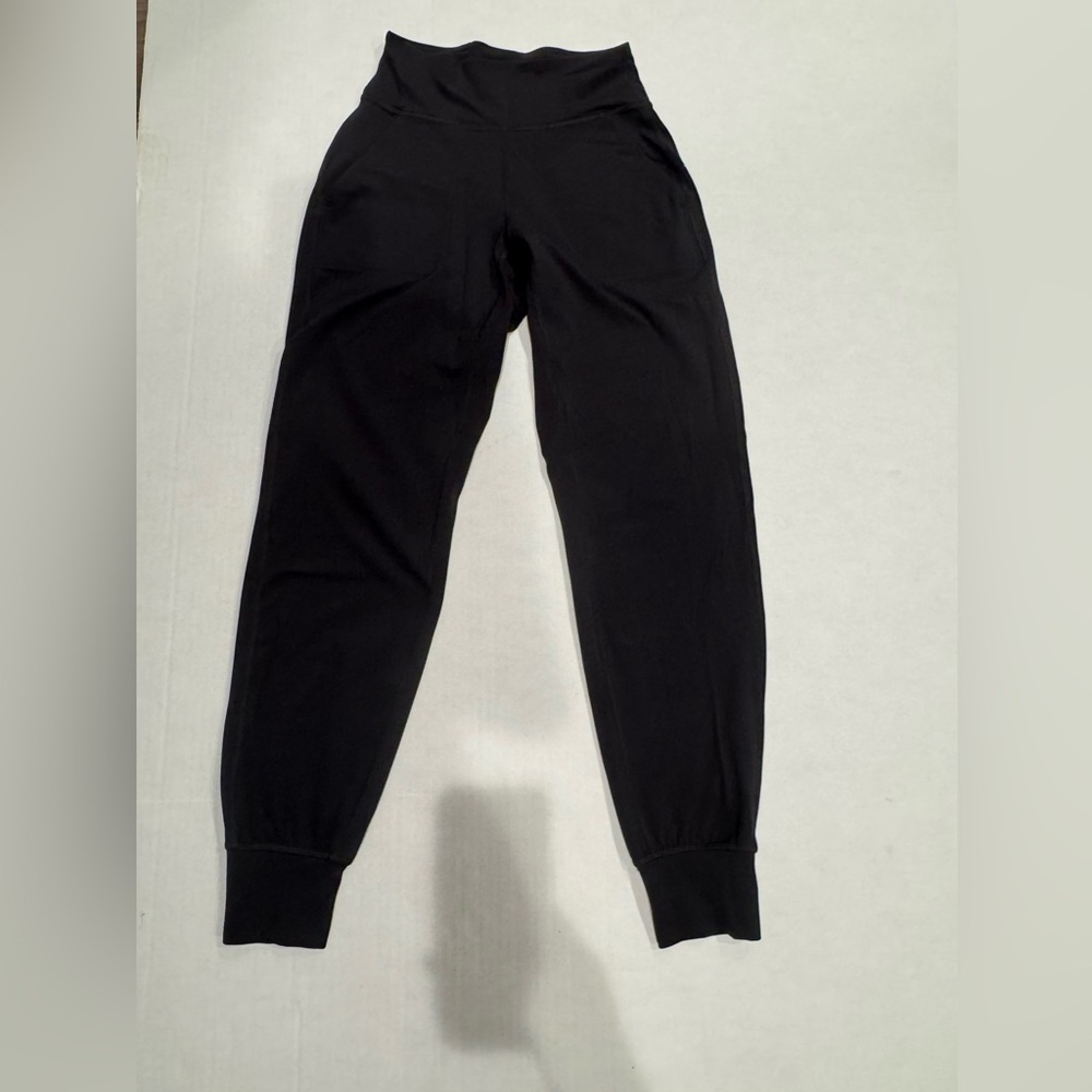 lululemon align high-rise joggers.Regular